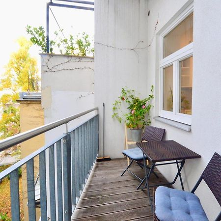 Beautiful Flat Next To Karlskirche Wina Bagian luar foto