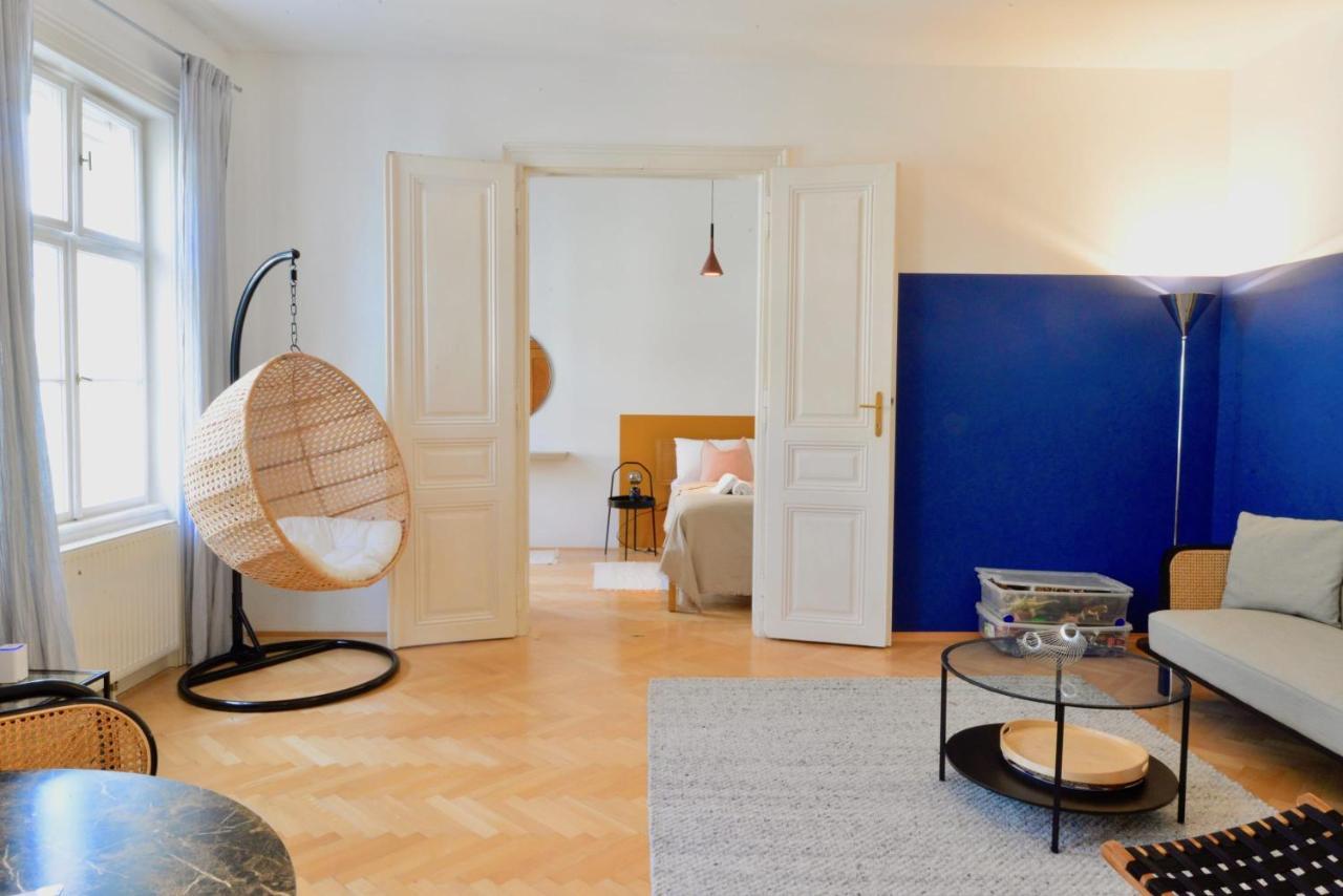 Beautiful Flat Next To Karlskirche Wina Bagian luar foto